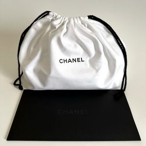 CHANEL Dust bag and envelope